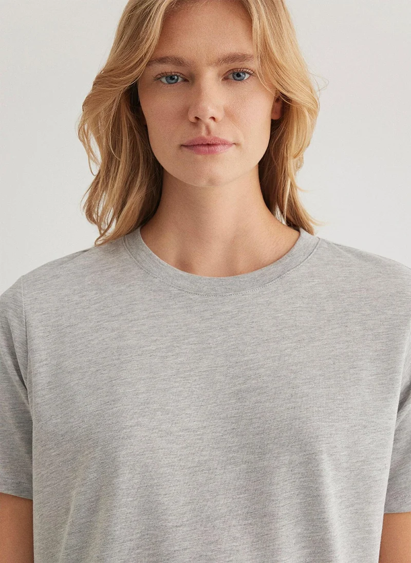 مافي تي شيرت أساسي بياقة دائرية رمادي