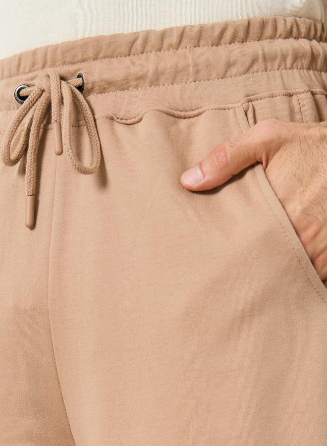ستايلي شورت واسع قطن تيري بتفاصيل مخططة - Image 3