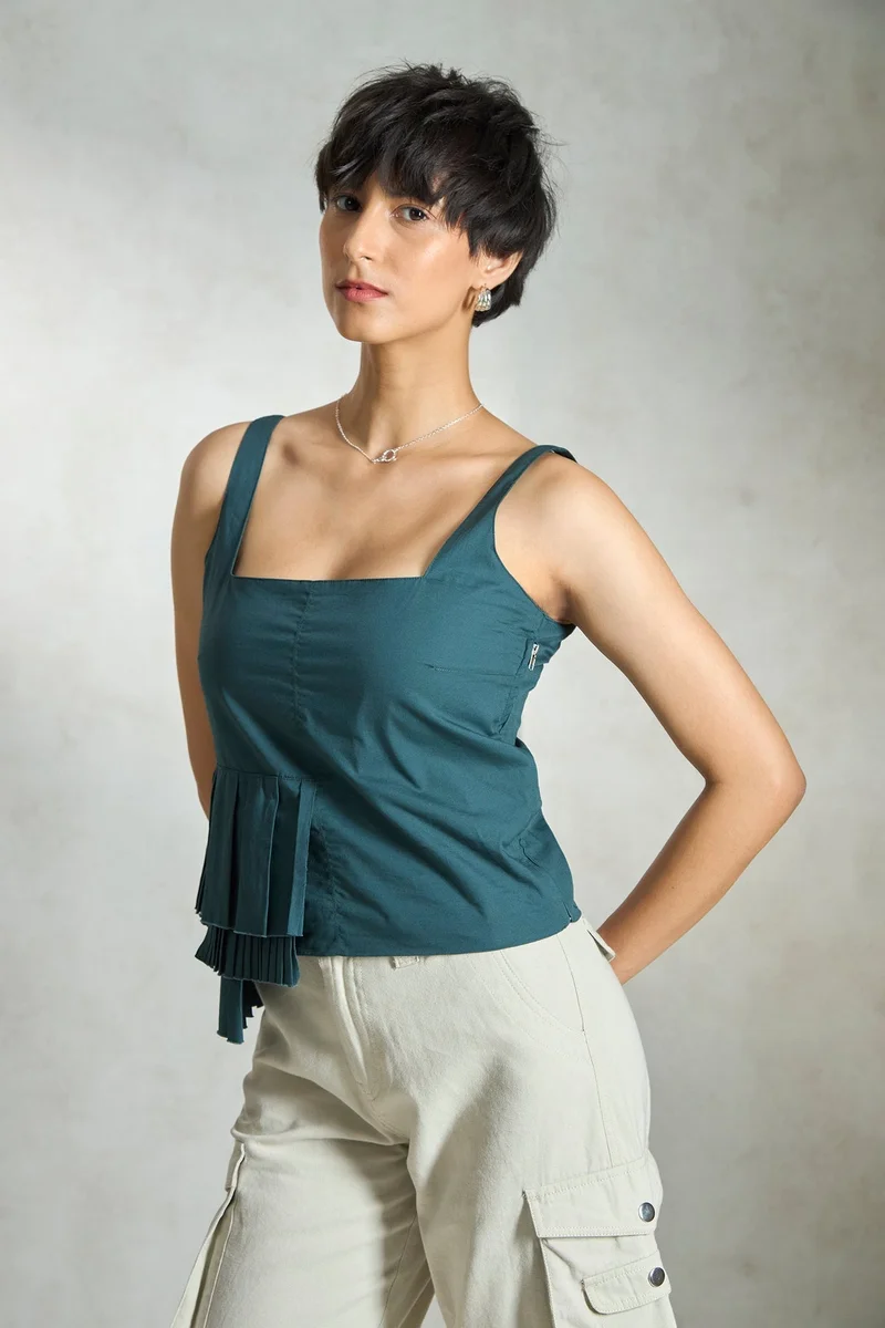 Virgio Cotton Stretch Daywear Dip Hem Pleat Tops for Women