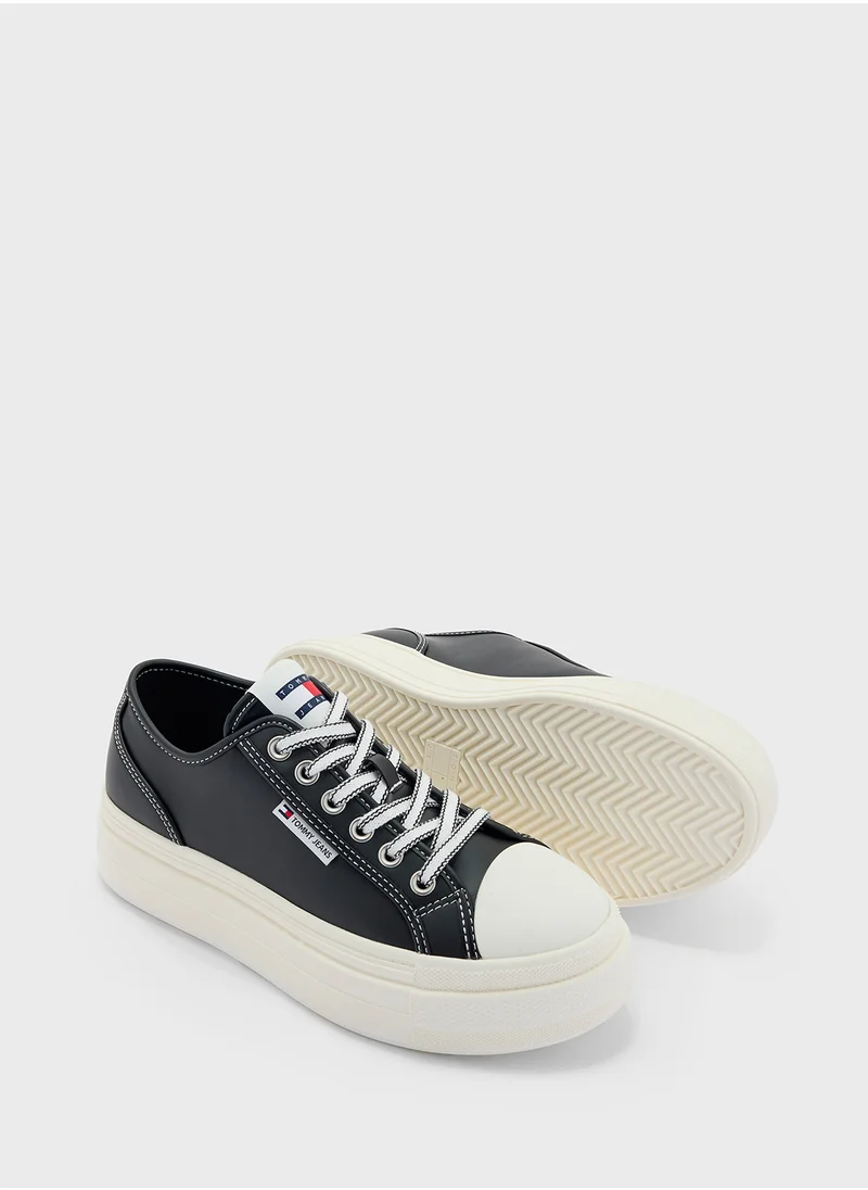 TOMMY JEANS Logo Detail Lace Up Low Top Sneakers