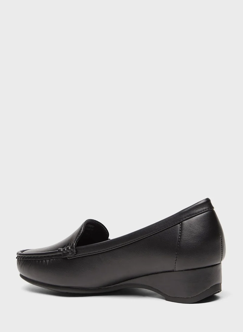 Le Confort Casual Moccasins