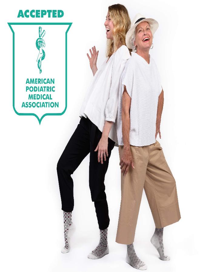 Sockwell Women's Circulator Moderate Graduated Compression Sock, Black Stripe - S/M - Image 3