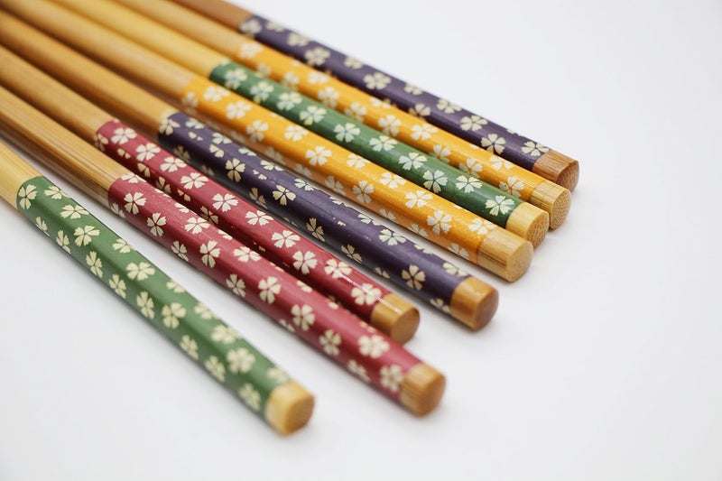 Exzact Chopsticks Gift Set 4 Pairs Reusable Natural Bamboo with 4 pcs Wooden Chopstick Rests – in a Beautiful Black Handmade Box – Decorated Japanese Style - Image 2