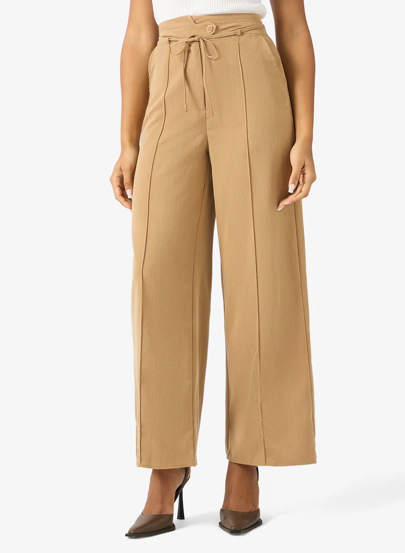 ايلا بنطلون بخصر عالٍ