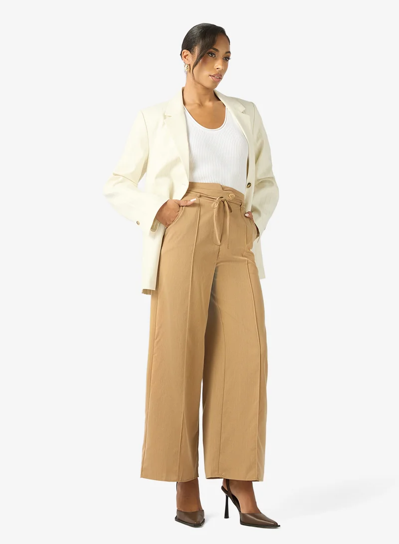 ايلا بنطلون بخصر عالٍ