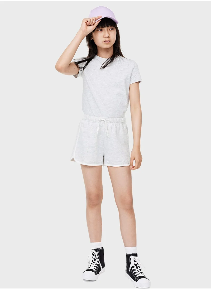 اتش اند ام Youth Essential Sweat Shorts