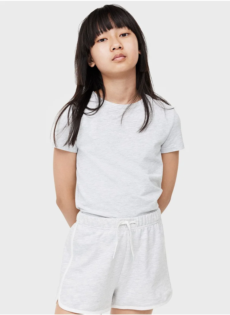 اتش اند ام Youth Essential Sweat Shorts