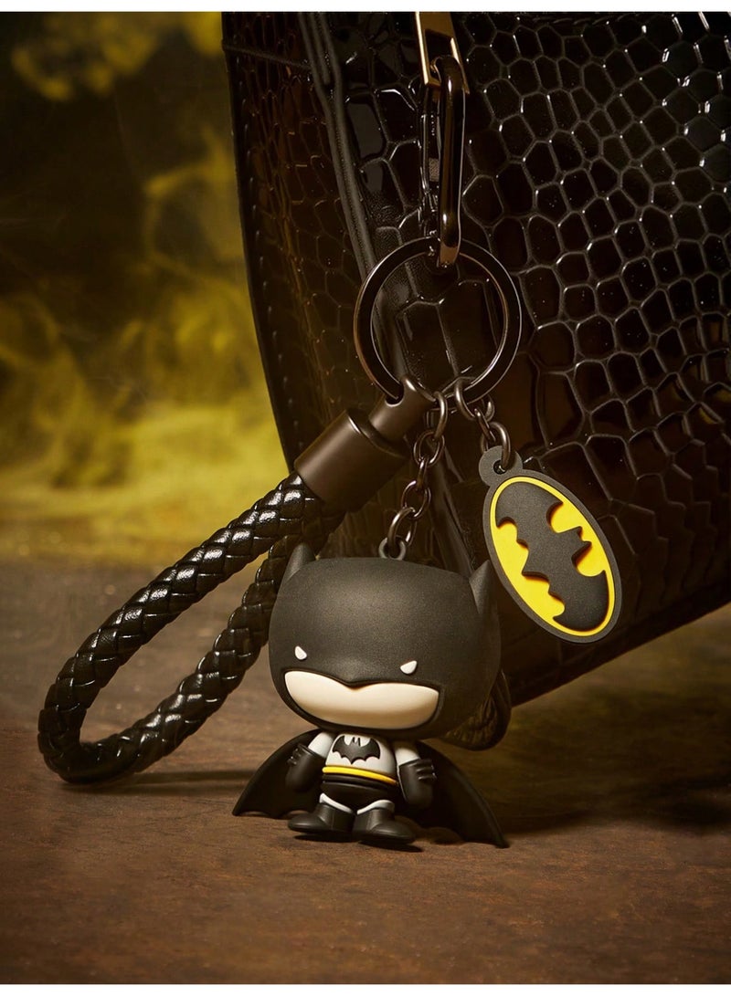 سلسلة مفاتيح بتصميم بات مان – إكسسوار عصري ومتين للاستخدام اليومي - Image 3