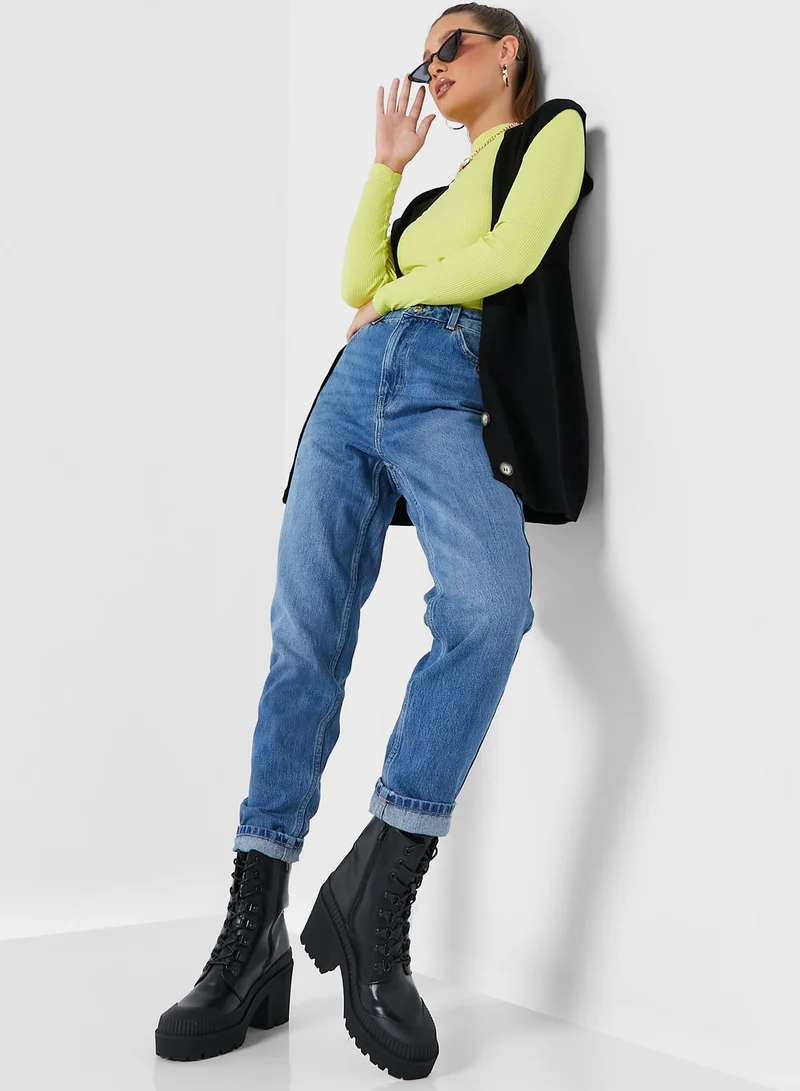 TOPSHOP High Waist Mom  Jeans