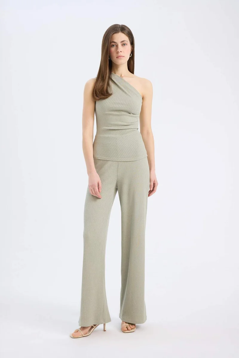 ديفاكتو Slim Fit Camisole One Shoulder Tank Top