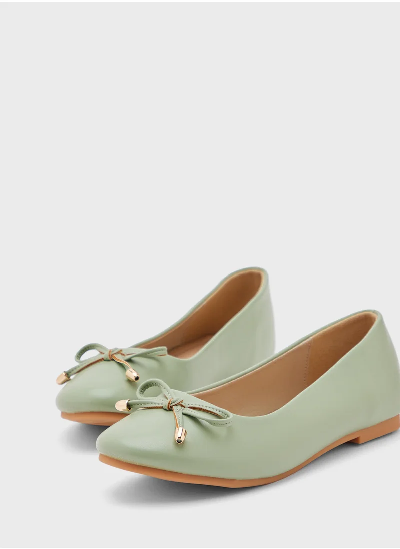 Ginger Classic Round Toe Bow Ballerina