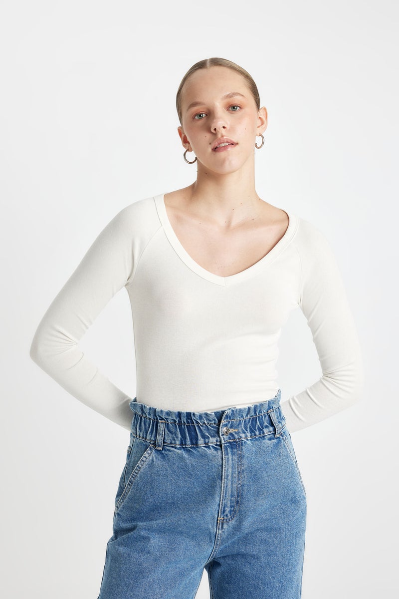 DeFacto Woman Fitted V Neck Ribbed Long Sleeve T-Shirt - Image 5