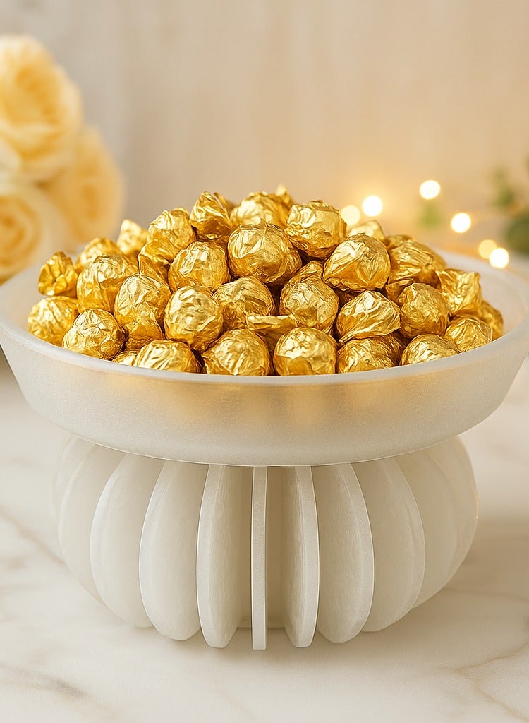 bilutih Multipurpose serving plate for sweets and nuts. A plate with an elegant base for serving. - Image 1