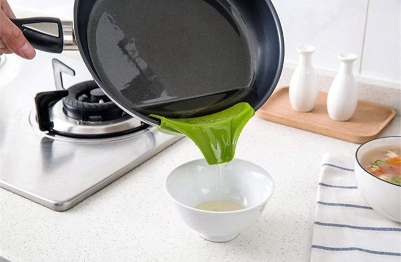 KREZON KREZON Silicone Slip On Pour Spout for Pots Pans Bowl Jars Kitchen Essential and Other Kitchen Gadget Tool Organizer Silicone Funnel Kitchen Gadget Tool Multicolor 1PC - Image 3