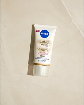 NIVEA Luminous AntiPigment Stain Hand Cream 50 ml - Image 2