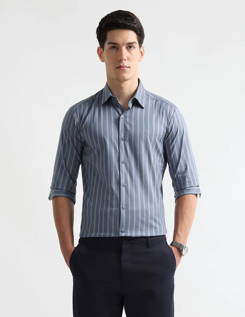 Arrow Vertical Striped Manhattan Slim Fit Shirt