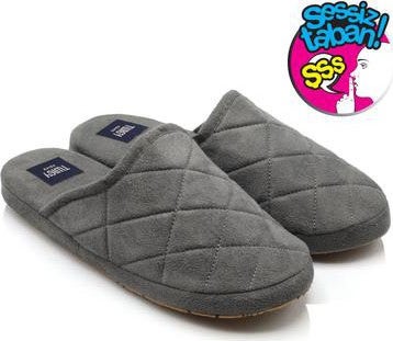 Twigy Bako Closed Front Men's Slippers  - Image 1