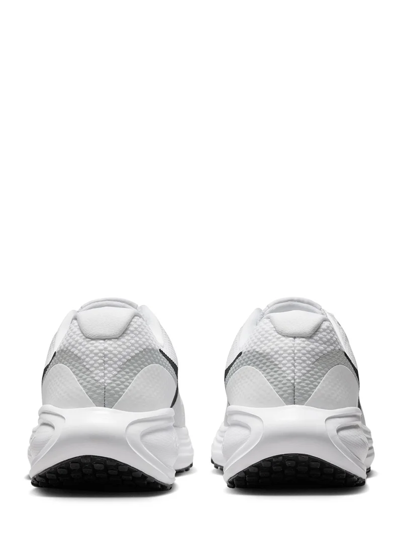 Nike Revolution 8 Wide