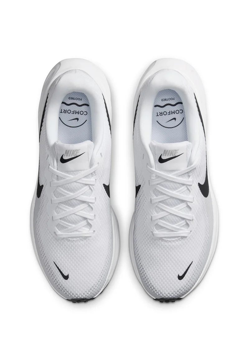 Nike Revolution 8 Wide