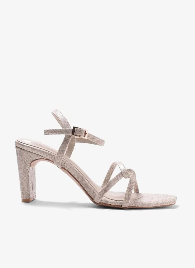 حكايات الأزواج صندل مخملي بسيور وكعب عريض