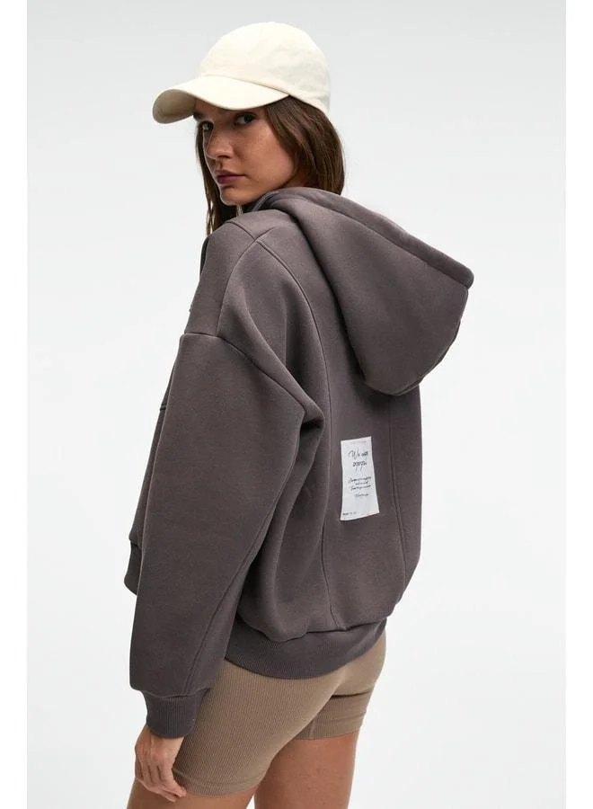 GRIMELANGE VYSELLE Women's Front Cut Metal Zipper Hooded Tag-Detail Oversize Anthracite Sweatshirt.