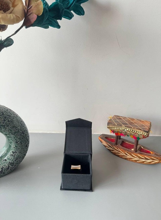 DSS Door Step Shopping Black Velvet Flocked Jewellery Display Ring Gift Box - Image 2