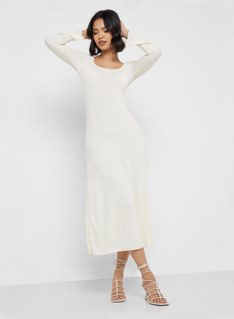 جينجر فستان ميدي مضلع - Image 4