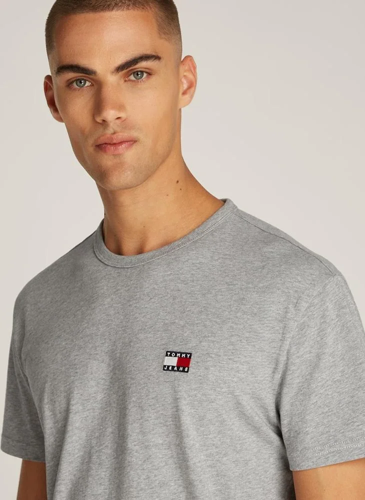 TOMMY JEANS Logo Crew Neck T-Shirt