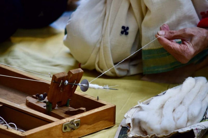 Aks Creations Portable Handmade Wooden Box/Bag Charkha Spinning Wheel Artistic Craftsmanship for Threadmaking Enthusiasts and Gandhians - Image 1