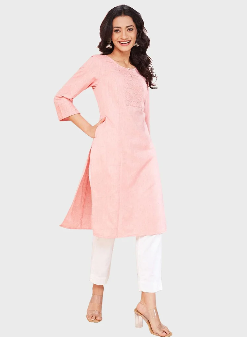 فاب انديا Embroidered Slim Fit Kurta