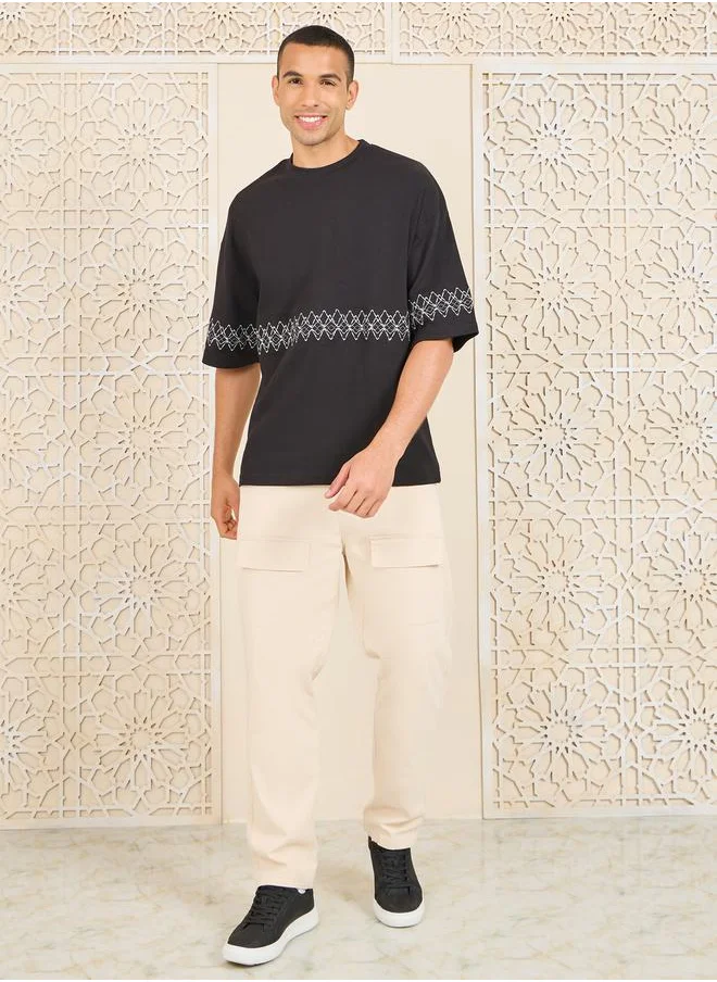 ستايلي Premium Contrast Zigzag Embroidered Interlock Boxy Fit T-Shirt