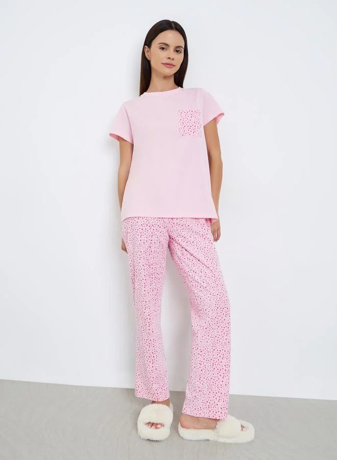 ستايلي طقم تيشيرت بجيب بطبعة نجوم مع بنطال