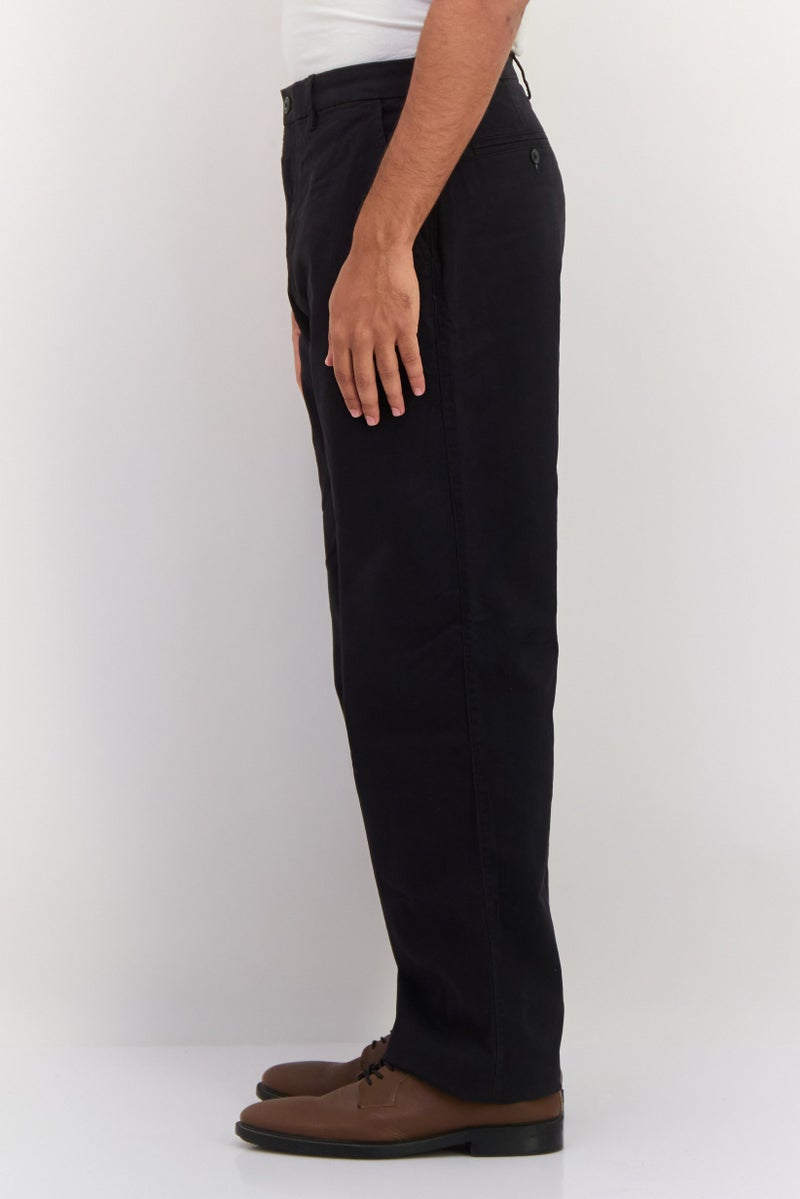 GAP Men Loose Fit Plain Chino Pants, Black - Image 2