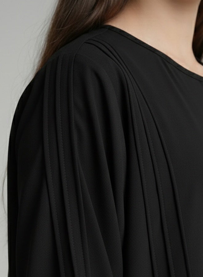 HAWRAA ABAYA Girls’ abaya with a semi-flared cut, featuring a zipper closure - Image 4