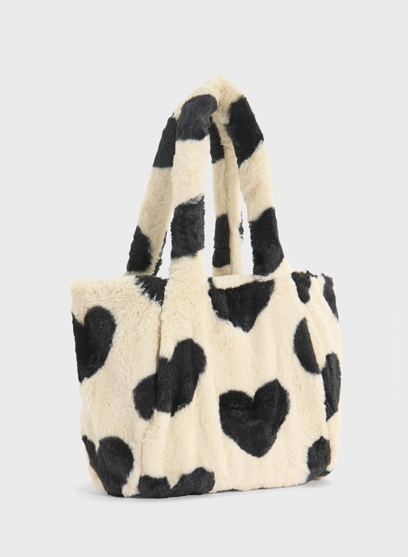 Skinnydip London Ella Heart Fluffy Tote Bag  - Image 3