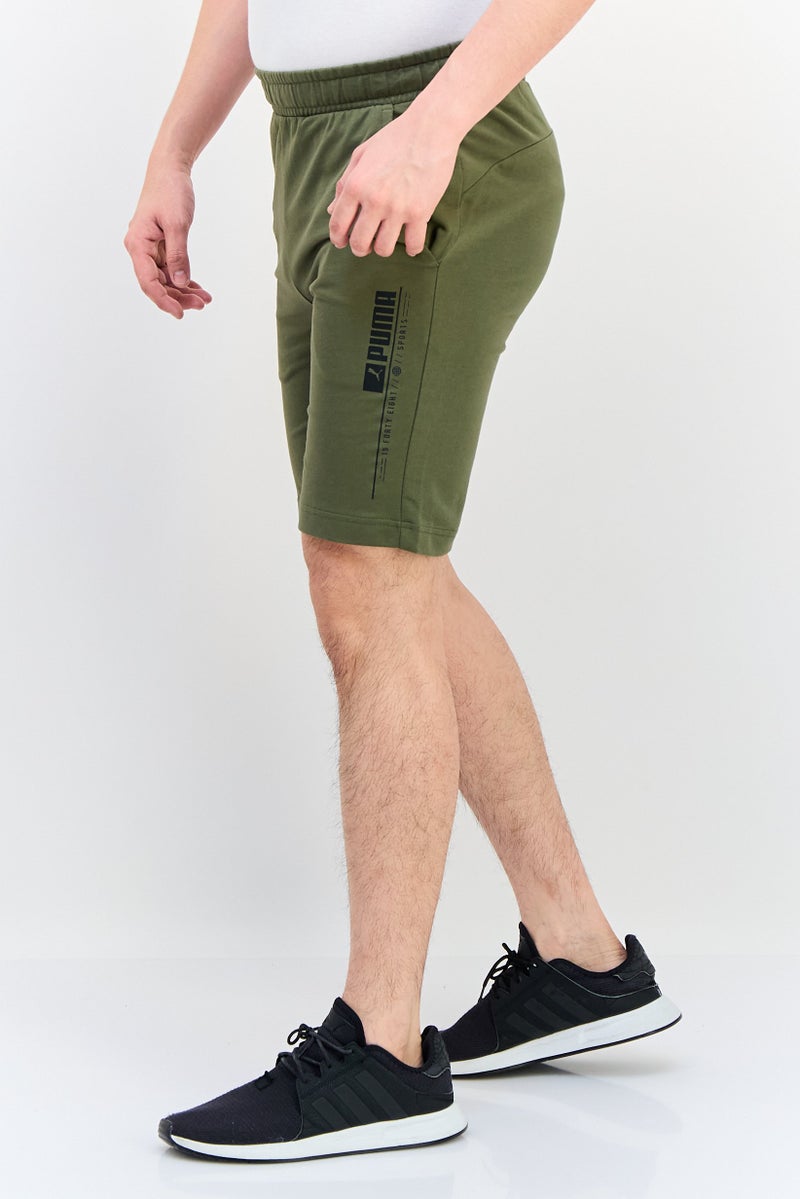 PUMA شورتات رياضية للرجال بشعار العلامة التجارية، لون أخضر داكن - Image 3