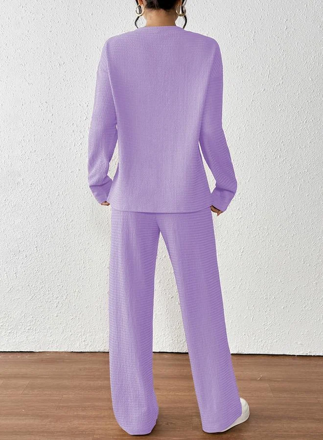 تايك تو طقم تيشيرت وبنطال بملمس بارز