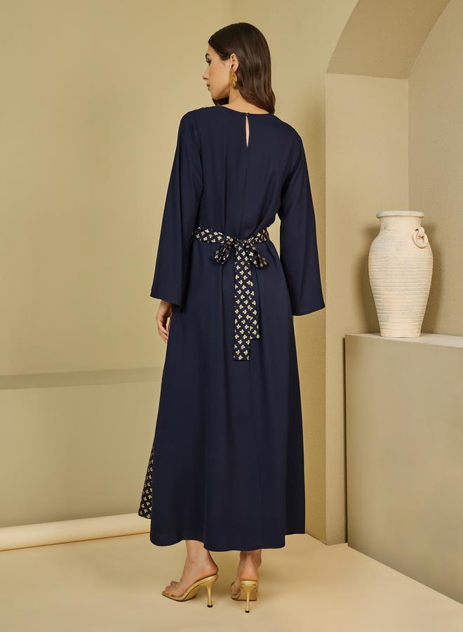 ستايلي جلابية - بطبعة فويل وحزام خصر - Image 4