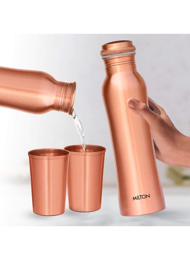 Milton طقم هدايا ميلتون من النحاس مكون من زجاجتين، 950 مل مع كوبين، 100% نحاس نقي، خالي من BPA، مقاوم للتسرب، زجاجة مكتبية، تعزز المناعة، تدعم صحة الجهاز الهضمي والكبد، مستوحاة من الأيورفيدا - Image 5
