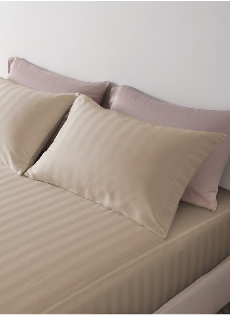 King Microfiber Sheet Set, King Size 3 Pieces, Hotel Stripes design - pzsku/ZC410AB7B6EFB24CEF1A8Z/45/_/1704524705/de1e789c-d758-499f-a50c-4e9008fad248