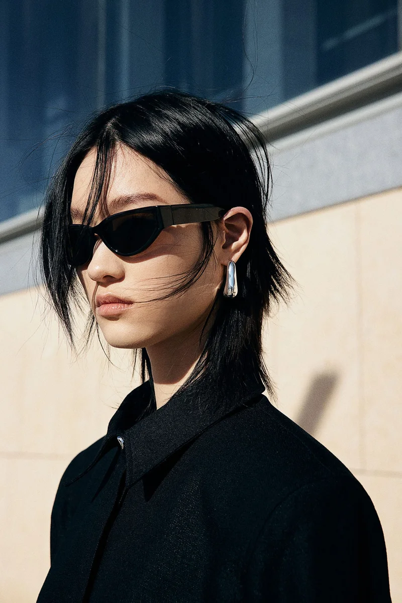 H&M Shoulder-pad shirt