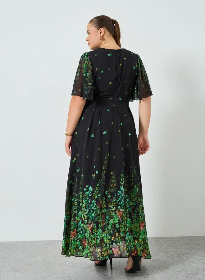 Styli Plus Size Green Embellished Floral A-Line Maxi Dress