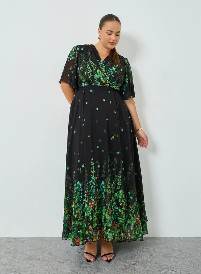 Styli Plus Size Green Embellished Floral A-Line Maxi Dress