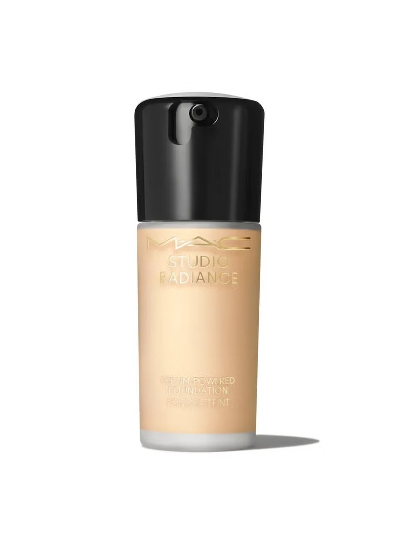 MAC Cosmetics Studio Radiance Serum powered Foundation NC15