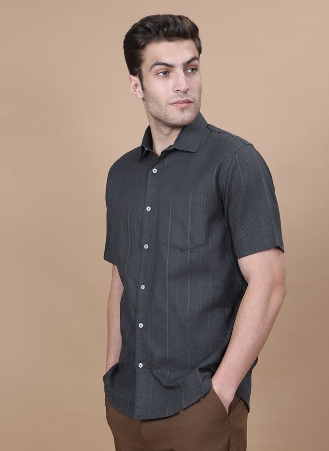 Hence Men Vertical Striped Spread Collar Cotton Casual Shirt - Image 4