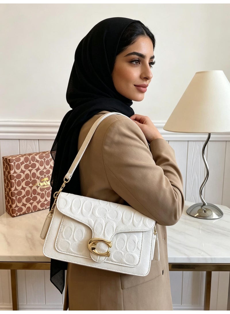 coachoutlet White Embossed Signature C Flap Shoulder Bag Camera bag - Image 3