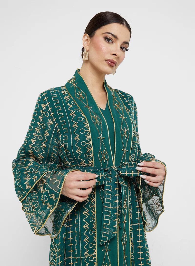 Khizana Embroidered Abaya With Inner