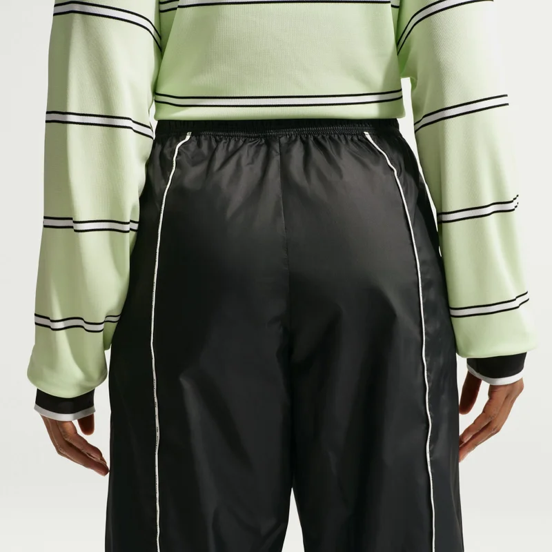 Nike Black Women's Sportswear Repel Pants for Women | Best Price UAE