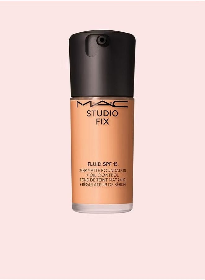 MAC Cosmetics Studio Fix Fluid Foundation Spf 15 - Nc20 