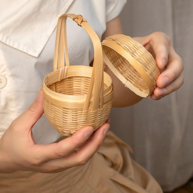 Generic Handheld Mini Basket with Lid Woven Pastoral Style Storage Basket for Candy Packing and Food Serving for Kitchen and Dining Use - Image 4